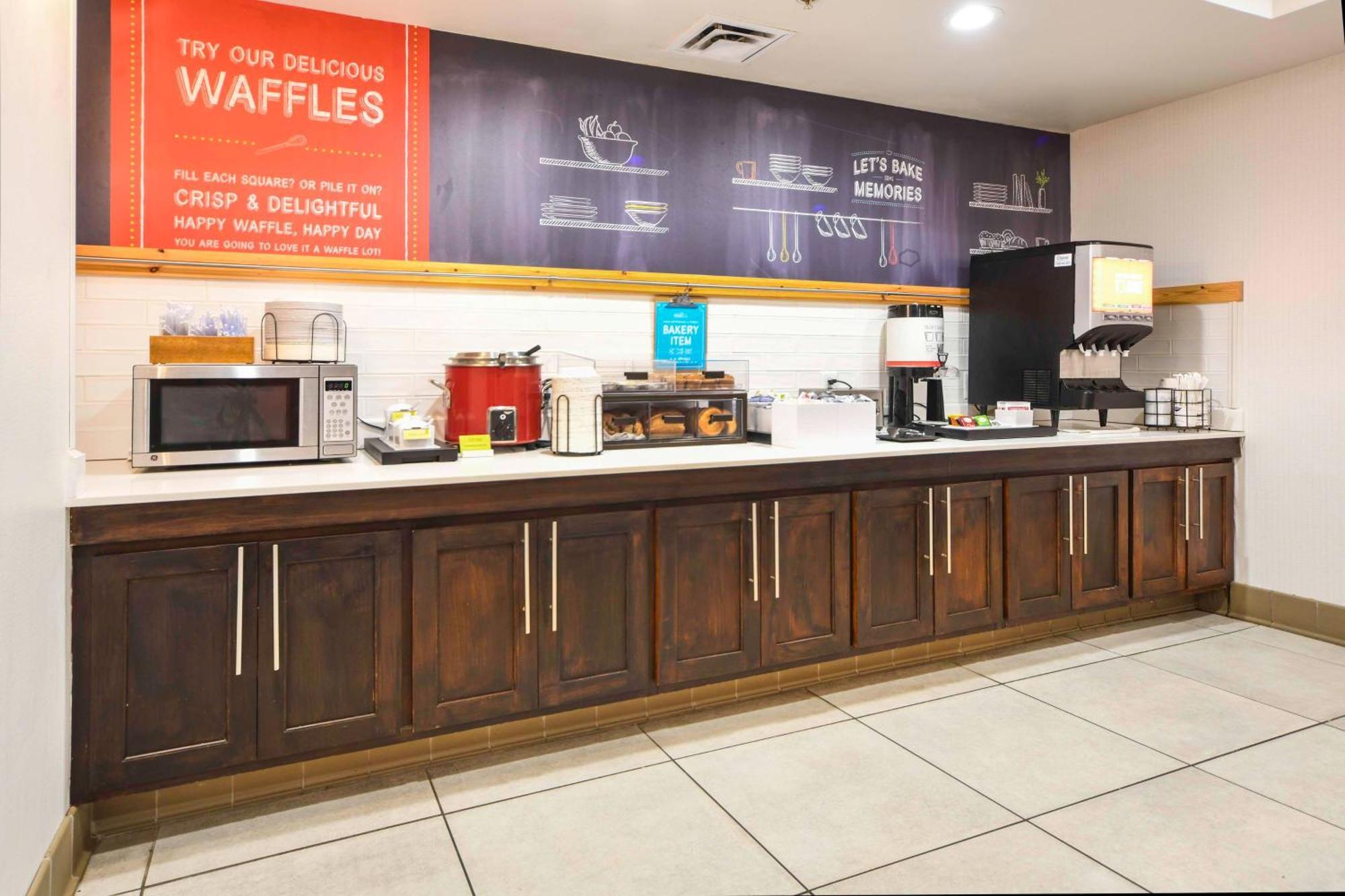 Hampton Inn Bryant Extérieur photo